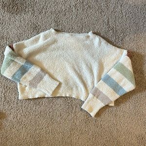 Fuzzy cropped sweater